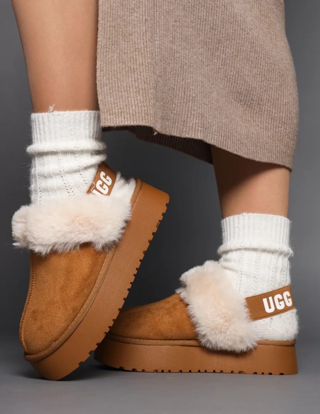 ,ugg slipper,ugg funkette slipper,угги женские,угги с открытой пяткой зимние на платформе тапочки с мехом besmoda shoes 261217457