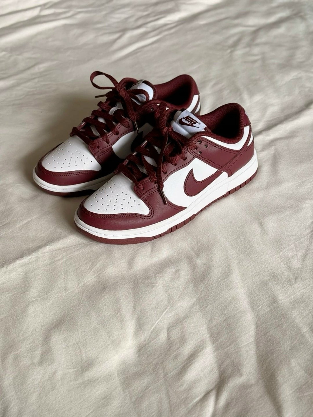nike dunk low bordeaux,,nike dunk bordeaux,nike dunk low,nike dunk low "team red"