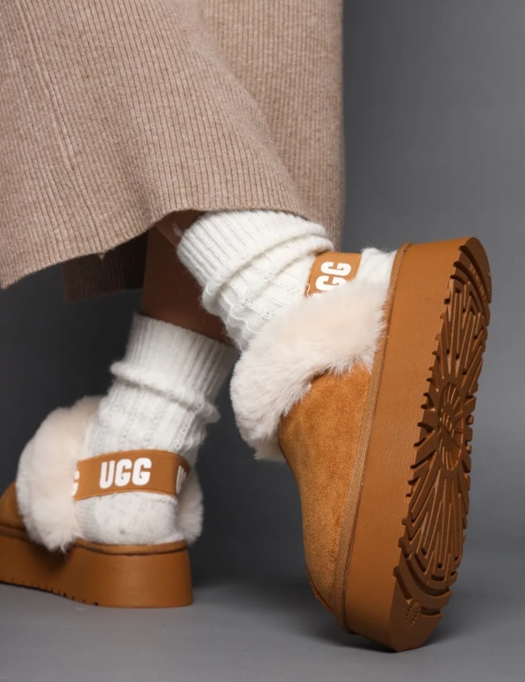 ,ugg slipper,ugg funkette slipper,угги женские,угги с открытой пяткой зимние на платформе тапочки с мехом besmoda shoes 261217457