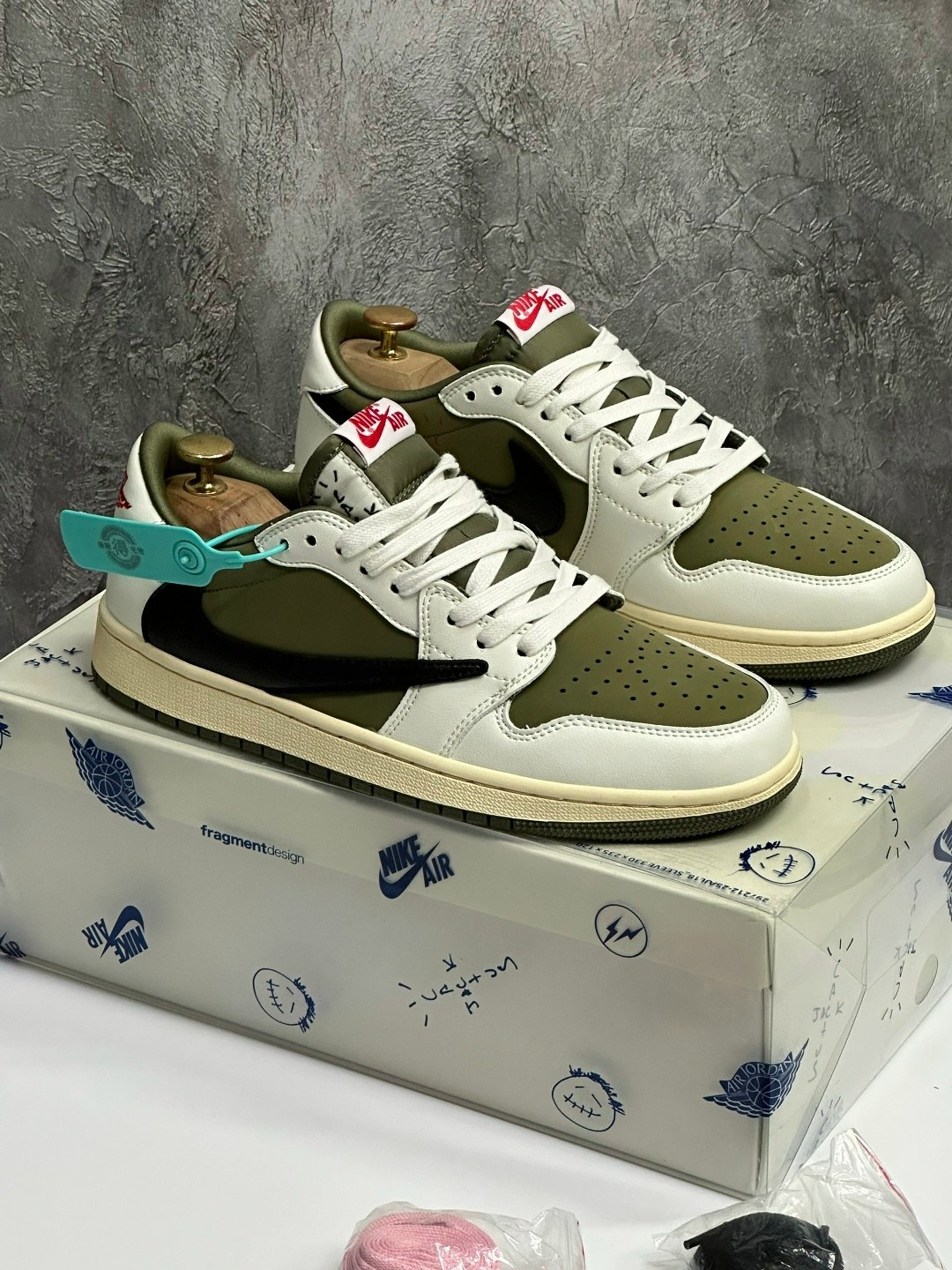 nike air jordan 1 low travis scott,air jordan 1 low travis scott,кроссовки travis scott x air jordan 1 low,кроссовки nike travis scott x air jordan 1 low,nike air jordan 1 low x travis scott