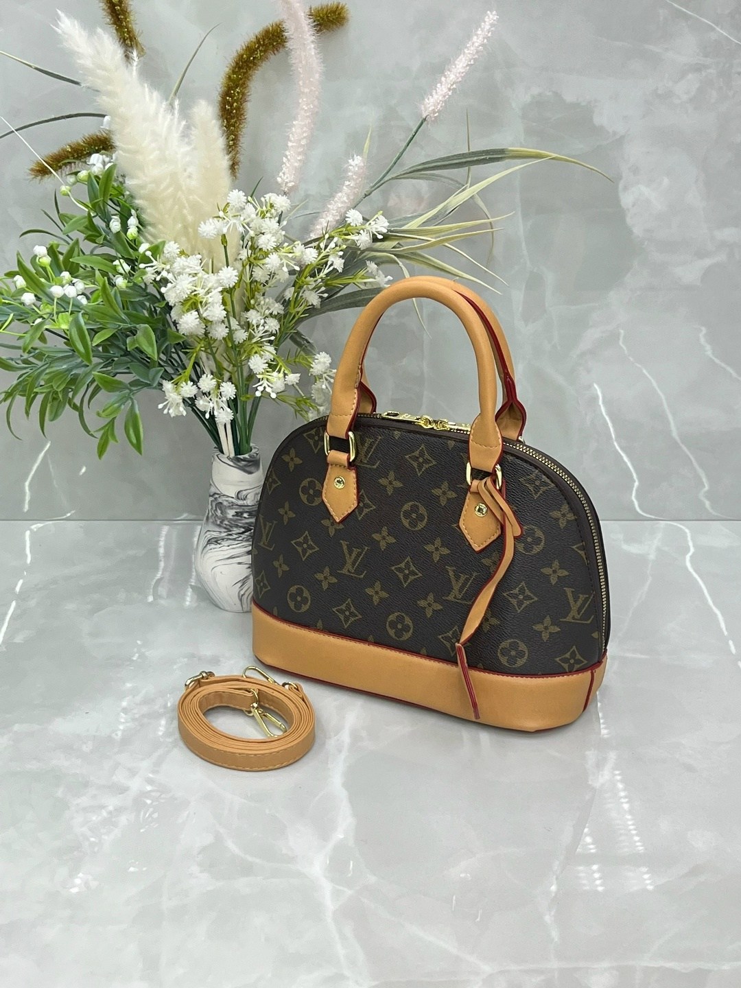 сумка louis vuitton женская,сумка louis vuitton,сумки луи виттон,женская сумка louis vuitton alma bb коричневая,женская сумка louis vuitton alma