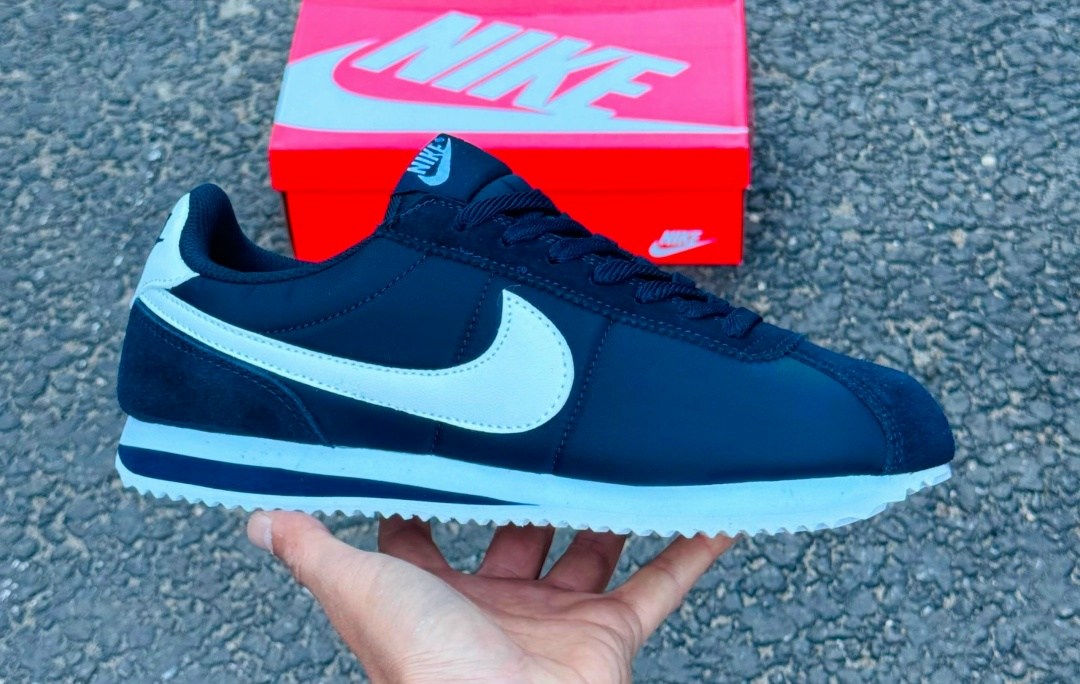 nike cortez classic,nike classic cortez leather black 749571-002,nike cortez classic leather,найк кортес черные,кроссовки мужские nike cortez