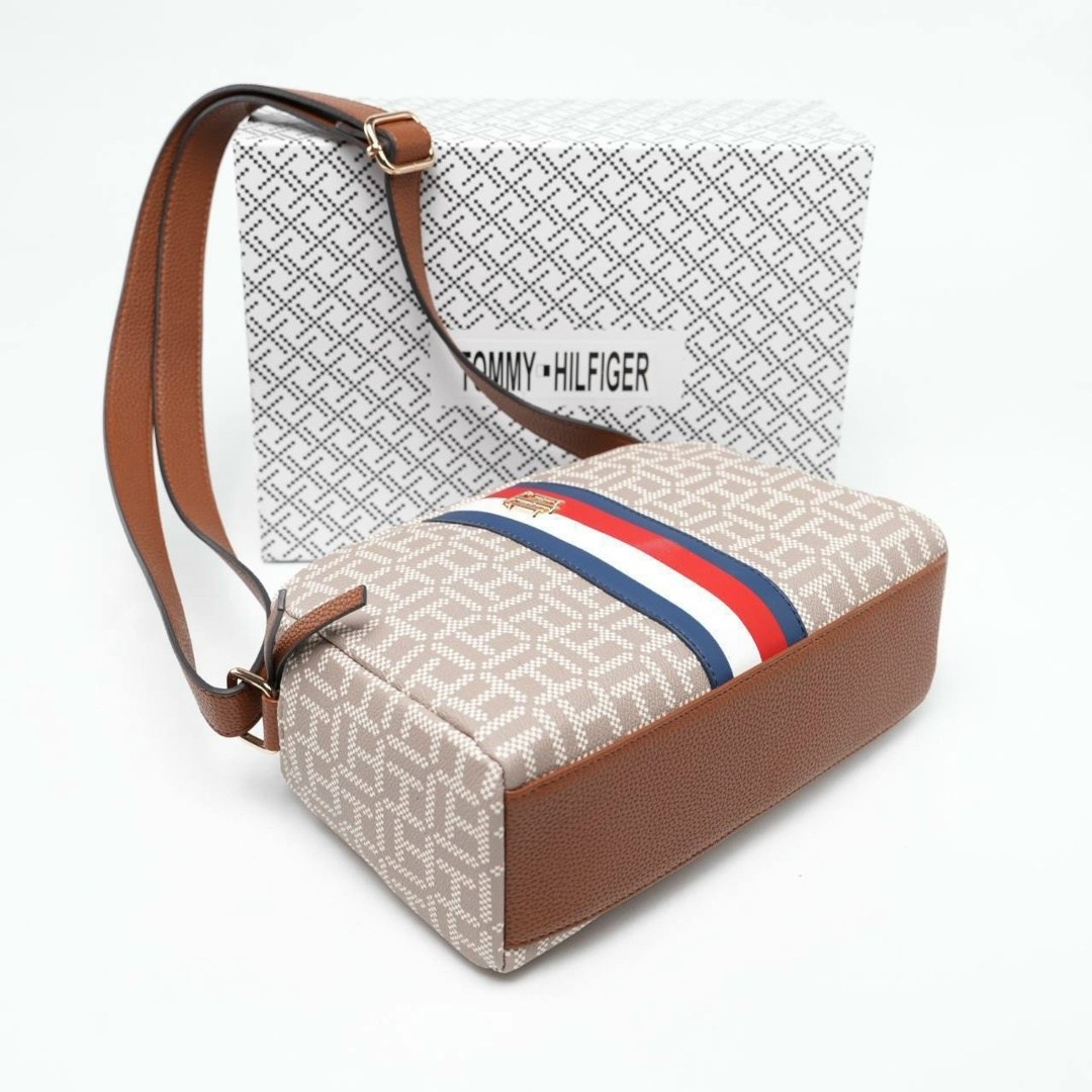 сумка женская tommy hilfiger,сумка tommy hilfiger,сумка через плечо маленькая кросс,сумка через плечо маленькая кросс боди,сумка женские