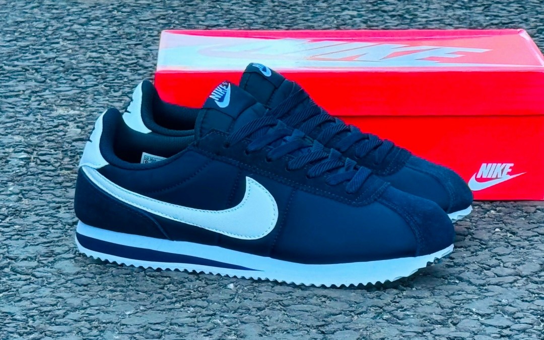 nike cortez classic,nike classic cortez leather black 749571-002,nike cortez classic leather,найк кортес черные,кроссовки мужские nike cortez