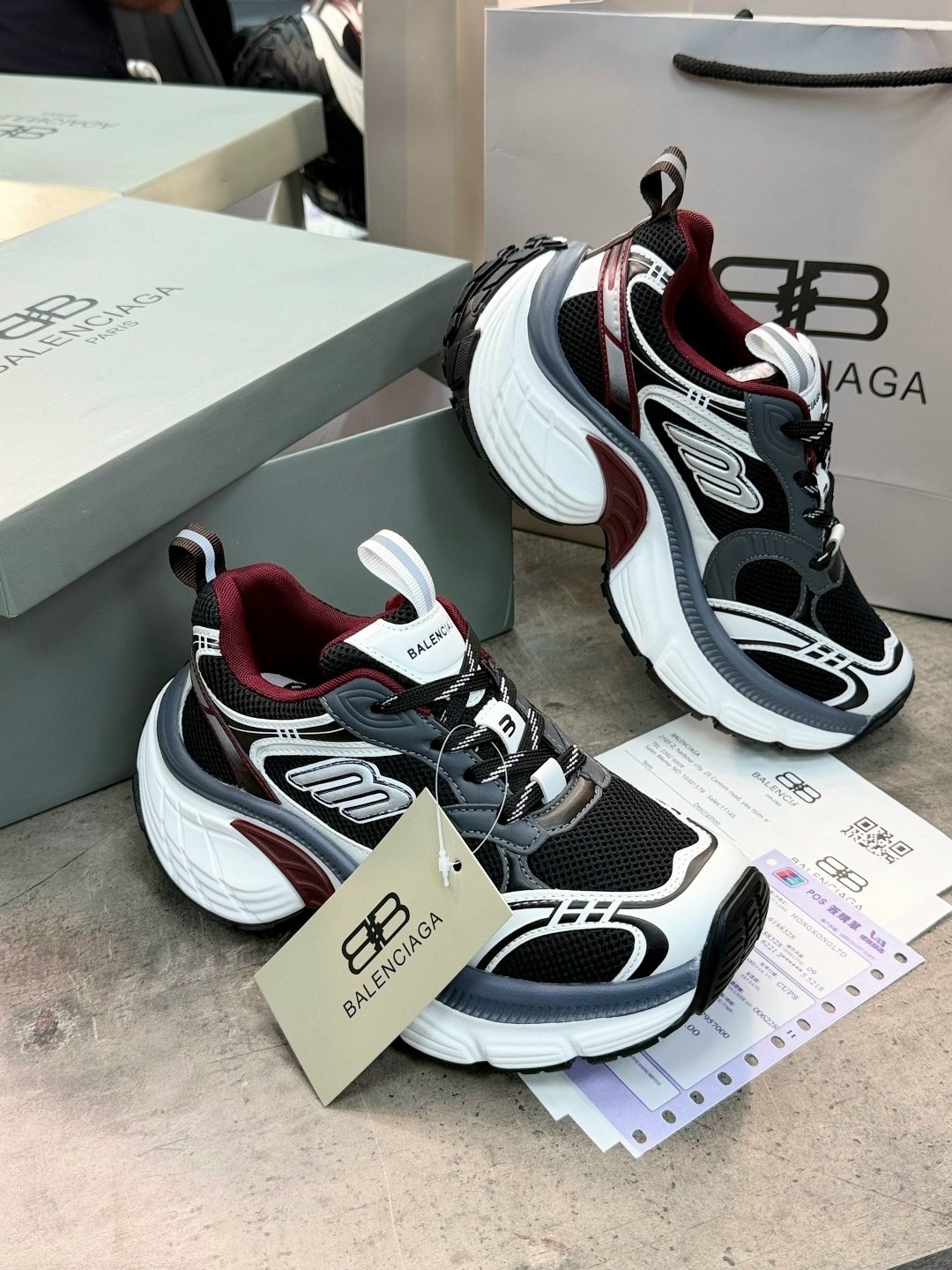 кроссовки женские balenciaga,кроссовки balenciaga,баленсиага кроссовки женские,кроссовки triple s balenciaga,кроссовки баленсиага