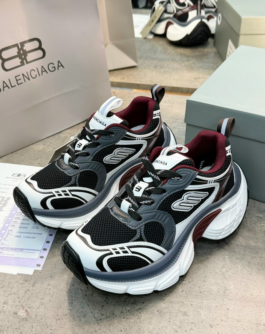 кроссовки женские balenciaga,кроссовки balenciaga,баленсиага кроссовки женские,кроссовки triple s balenciaga,кроссовки баленсиага