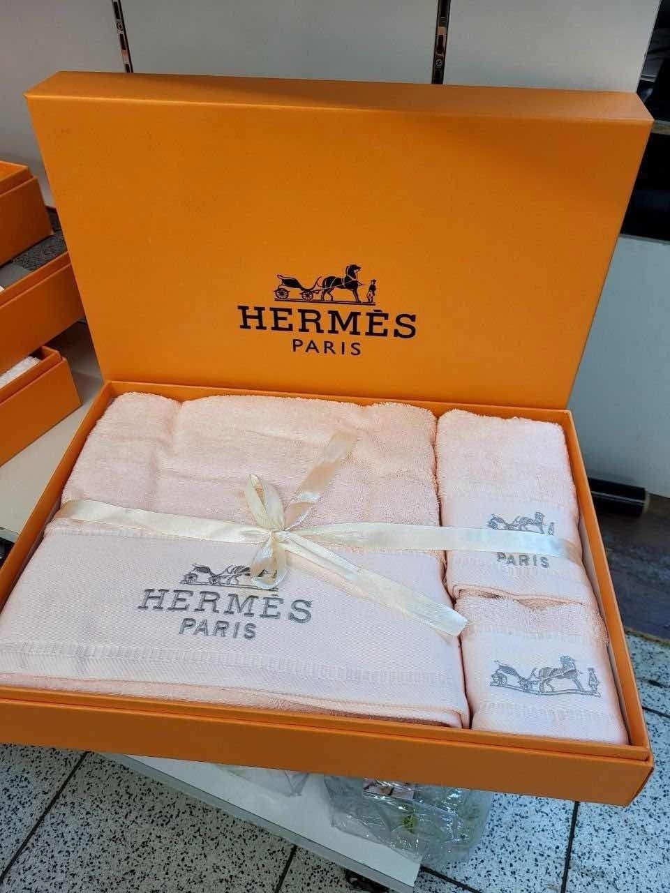 набор полотенец hermes в коробке,полотенца hermes,подарочные наборы полотенец,полотенце для ванной hermes,подарочное полотенце hermes paris