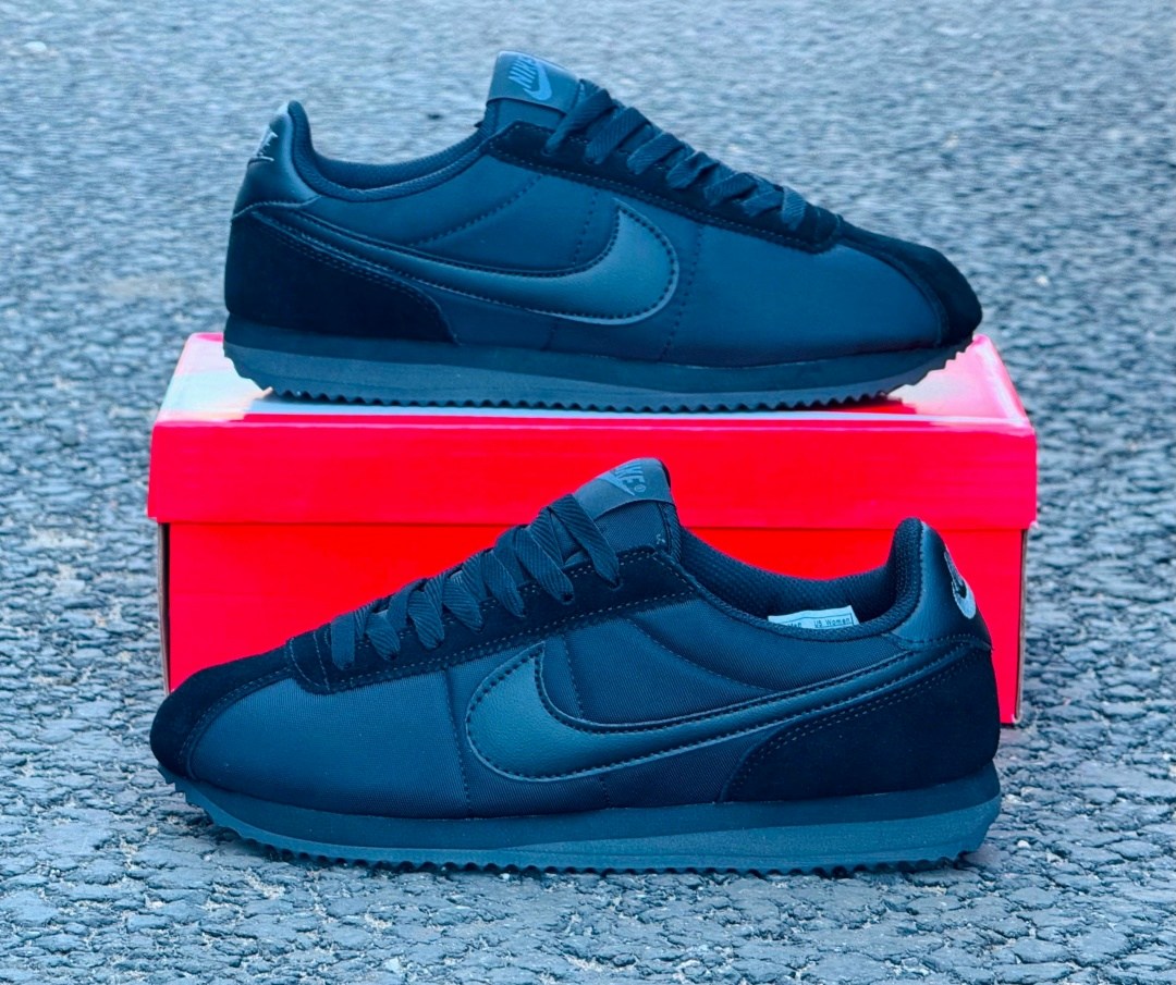 nike cortez classic,nike classic cortez leather black 749571-002,nike cortez classic leather,найк кортес черные,кроссовки мужские nike cortez
