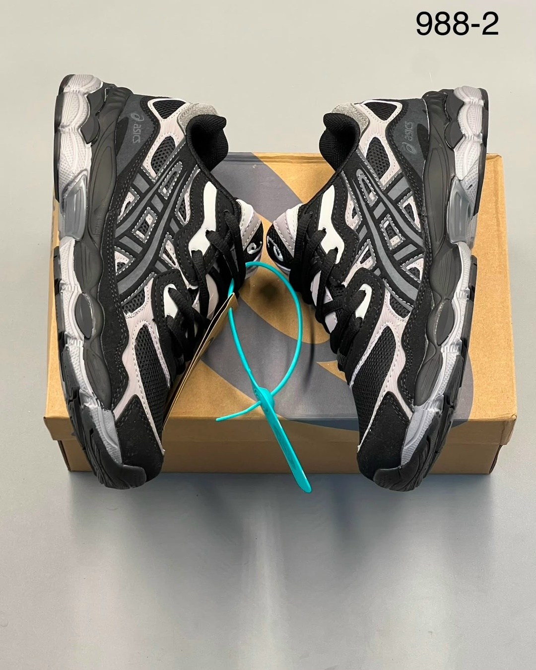 кроссовки мужские asics,кроссовки asics,кроссовки asics gel-nyc,кроссовки asics gel,спортивные кроссовки asics gel nyc asics цвет серый черный