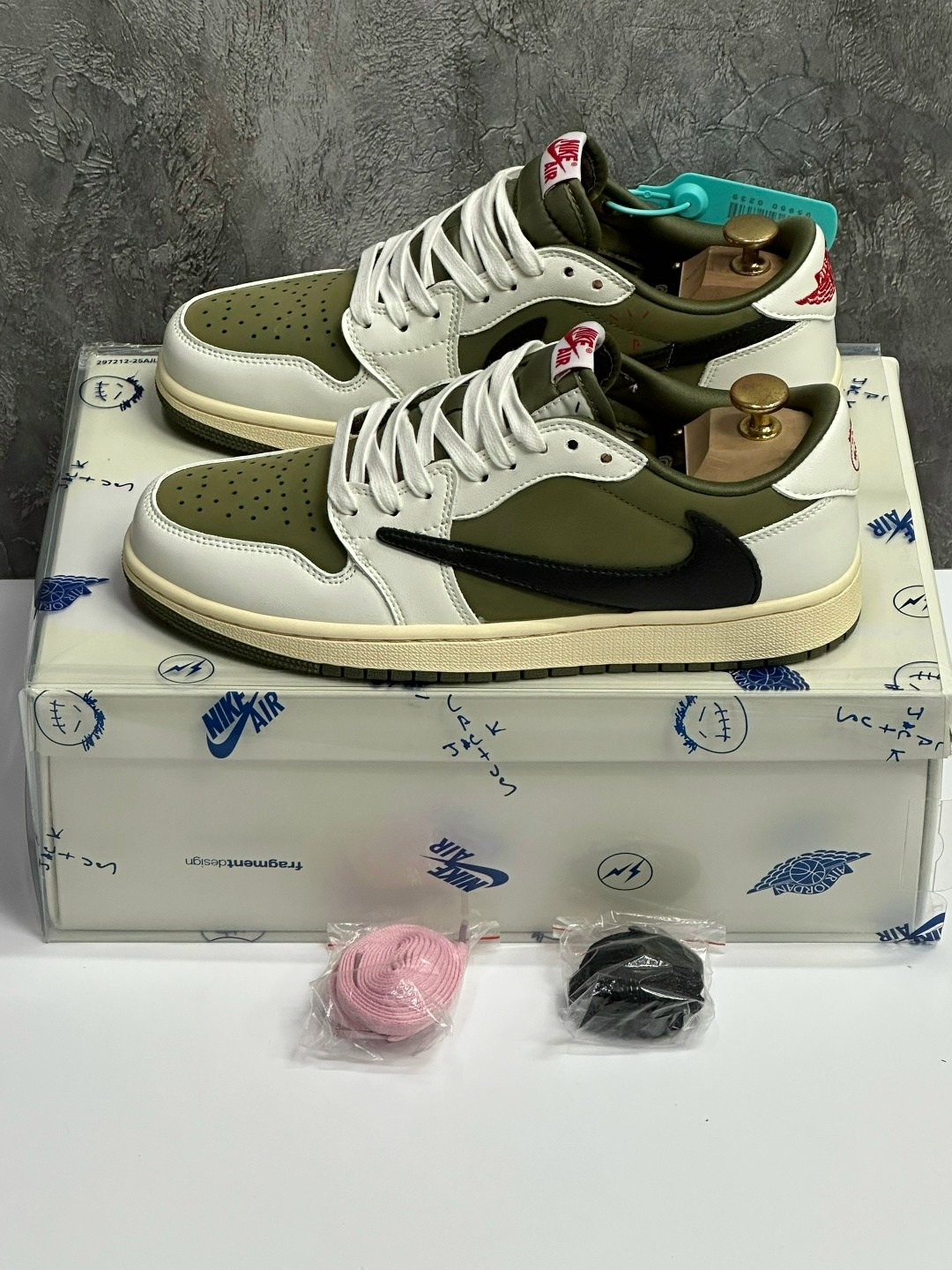 nike air jordan 1 low travis scott,air jordan 1 low travis scott,кроссовки travis scott x air jordan 1 low,кроссовки nike travis scott x air jordan 1 low,nike air jordan 1 low x travis scott