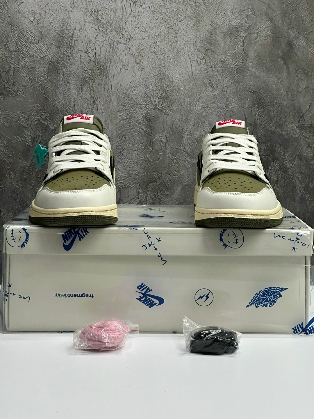 nike air jordan 1 low travis scott,air jordan 1 low travis scott,кроссовки travis scott x air jordan 1 low,кроссовки nike travis scott x air jordan 1 low,nike air jordan 1 low x travis scott