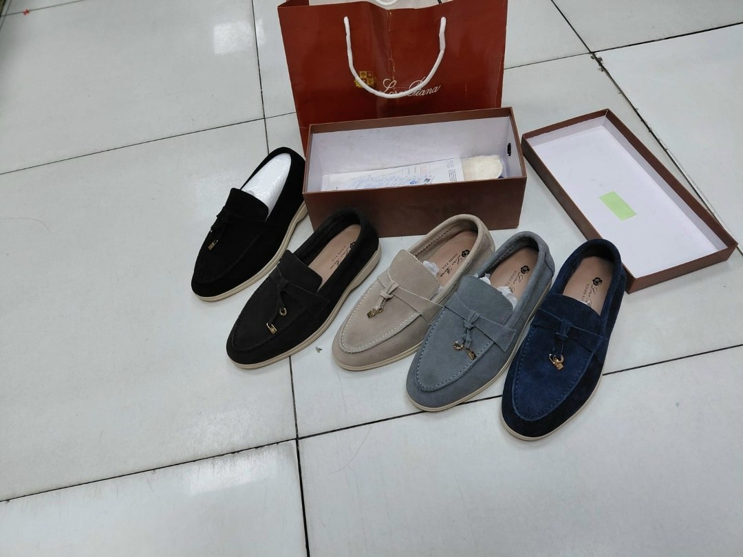 ,лоферы loro piana,женские лоферы,замшевые мокасины лоро пиано,модные лоферы