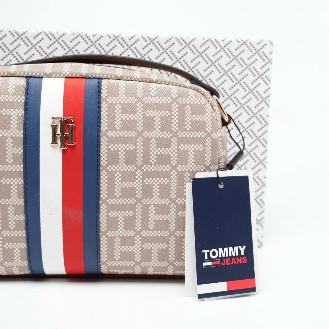 сумка женская tommy hilfiger,сумка tommy hilfiger,сумка через плечо маленькая кросс,сумка через плечо маленькая кросс боди,сумка женские