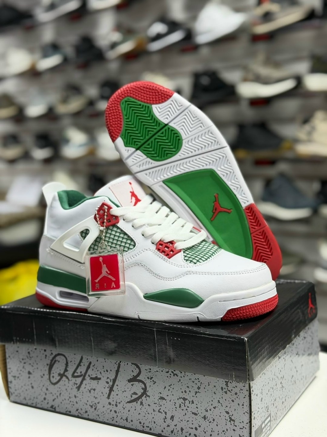 кроссовки nike air jordan 4 retro,nike air jordan 4 retro black,jordan retro 4,баскетбольная ,air jordan 4