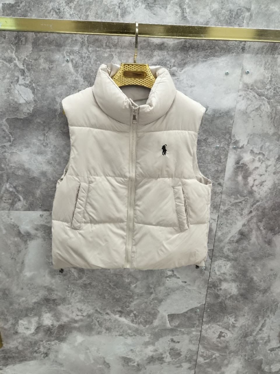 жилетка polo ralph lauren,жилетка ральф лорен женская,жилет polo ralph lauren,жилет polo ralph lauren дутый оригинал,жилет