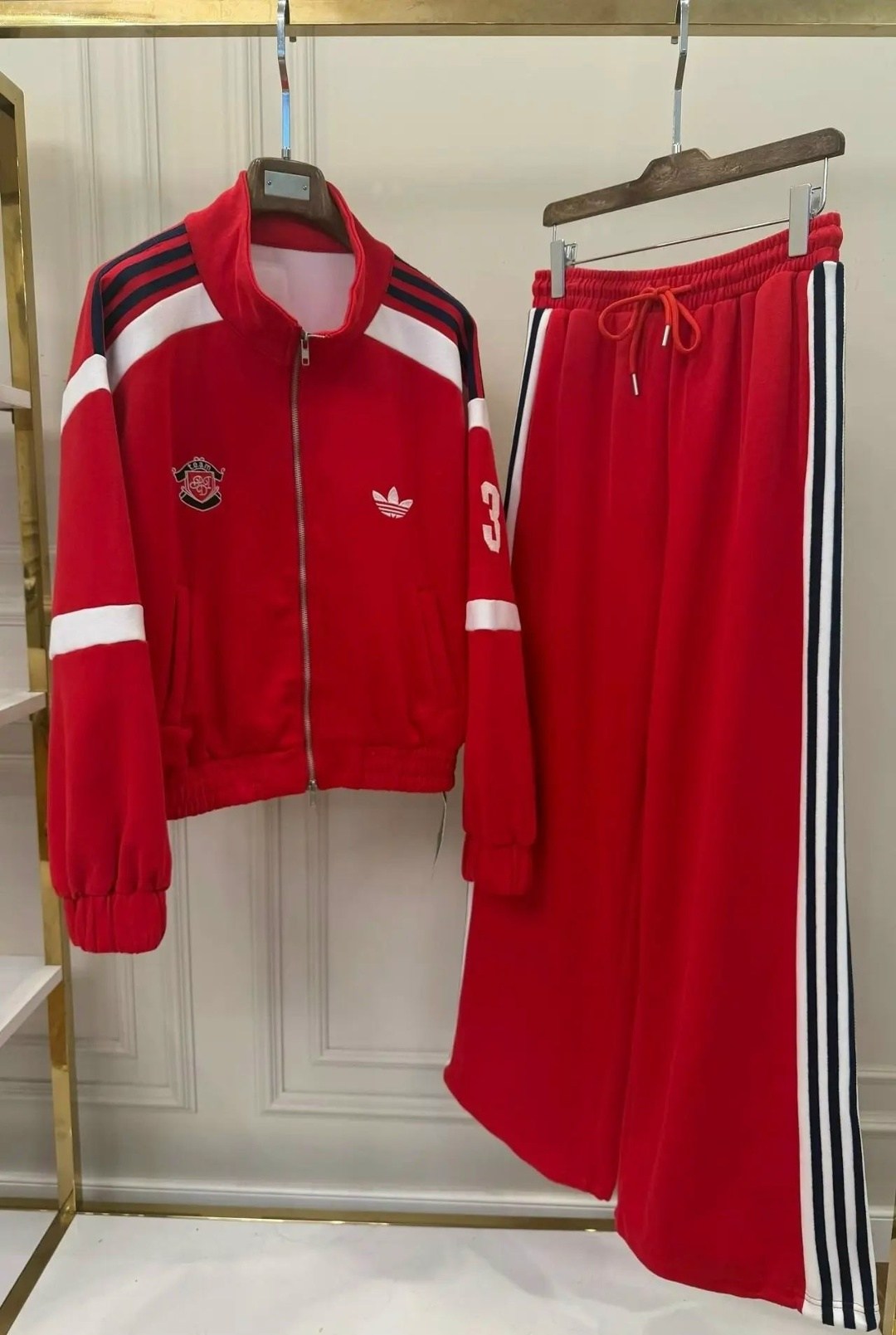 костюм адидас красный,спортивный костюм adidas originals,спортивные костюмы адидас,адидас костюм женский,спортивный костюм adidas