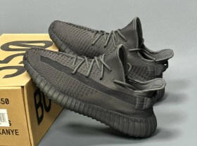 Кроссовки
