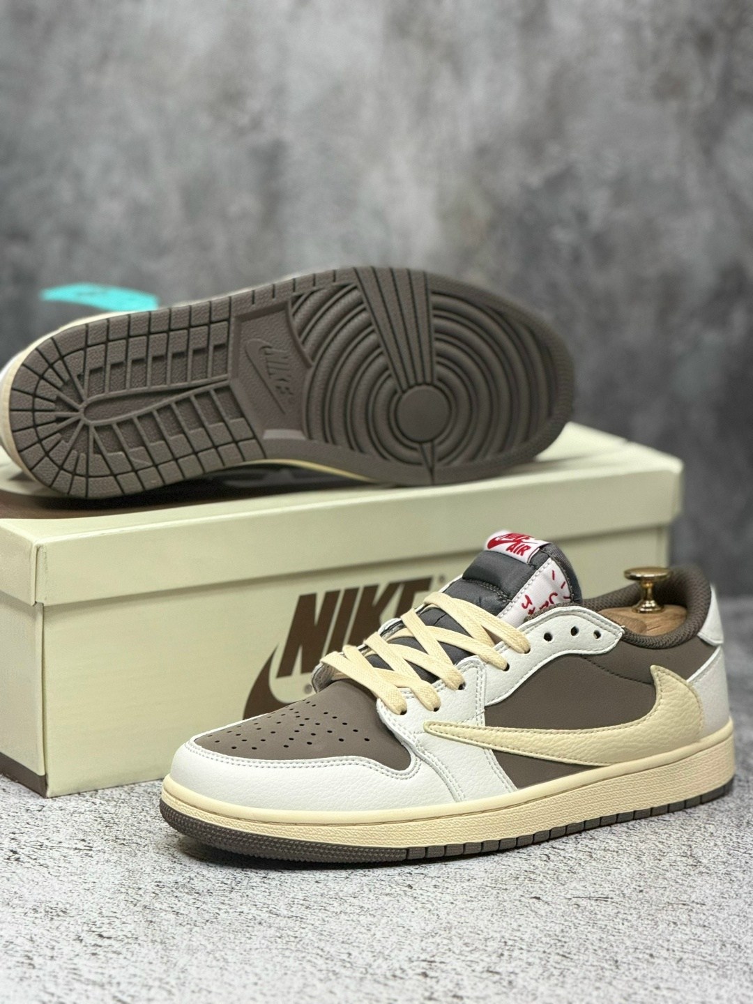 кроссовки nike air jordan 1 low x travis scott,nike air jordan 1 low travis scott reverse mocha,кроссовки nike air jordan 1 low travis scott,nike air jordan 1 low travis scott,nike air jordan 1 low x