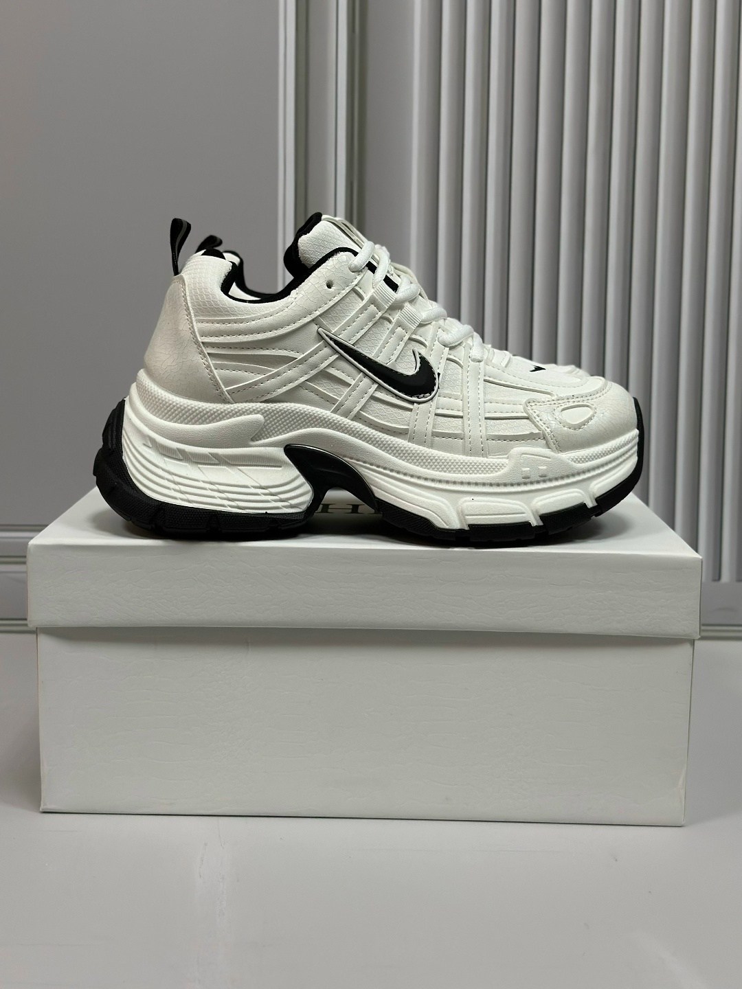 кроссовки, женская,кроссовки женскиe,кроссовки nike женские,кроссы женские
