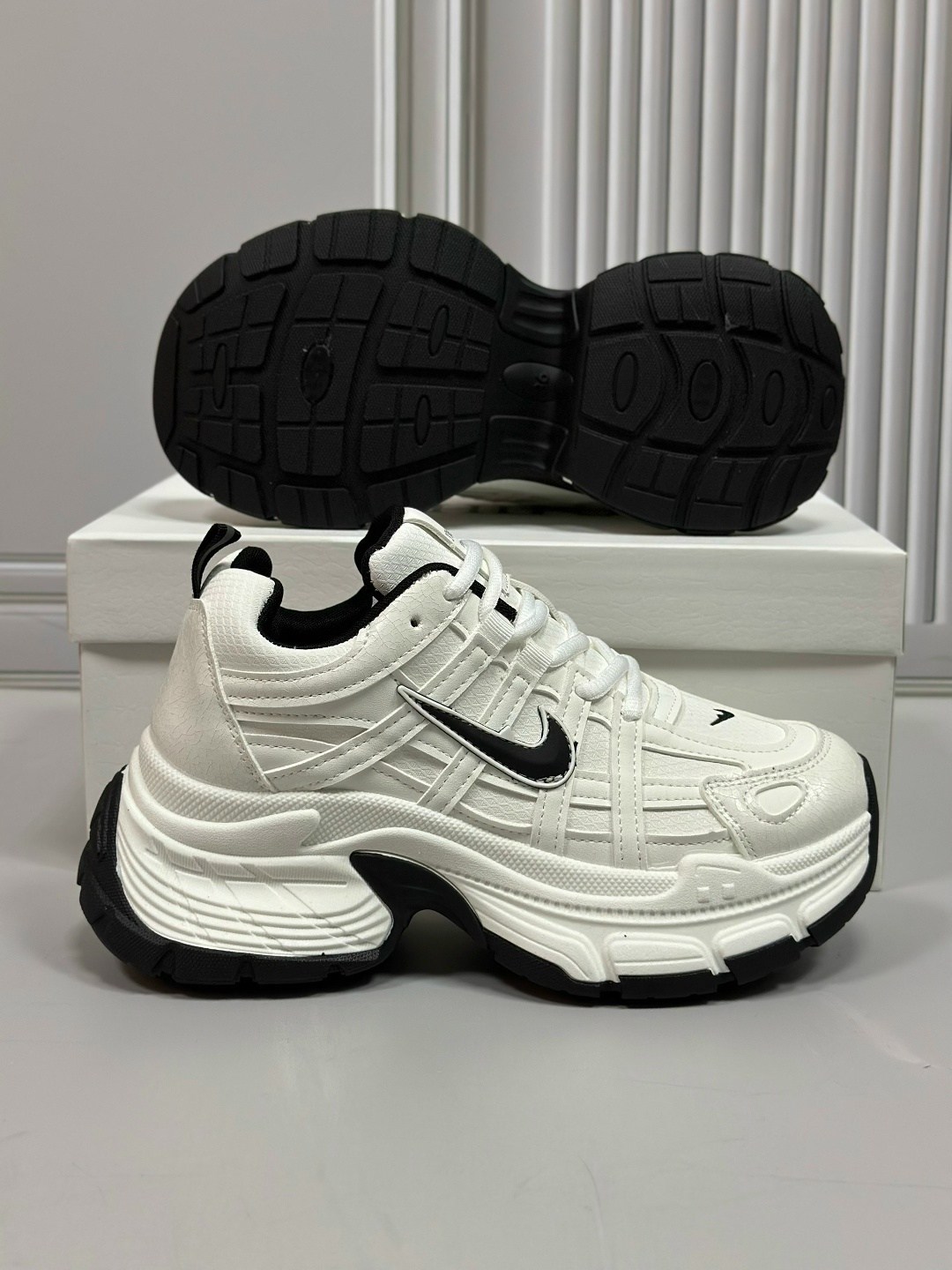 кроссовки, женская,кроссовки женскиe,кроссовки nike женские,кроссы женские