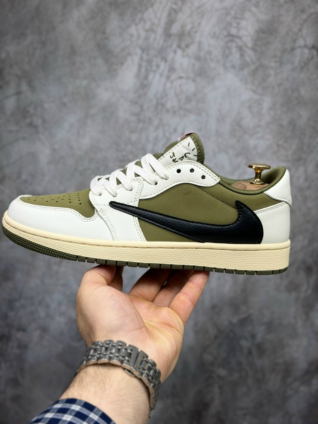 кроссовки nike travis scott x air jordan 1 low,nike air jordan 1 low travis scott,кроссовки nike air jordan 1 low travis scott olive,кроссовки nike travis scott air jordan 1 low,кроссовки nike air jor
