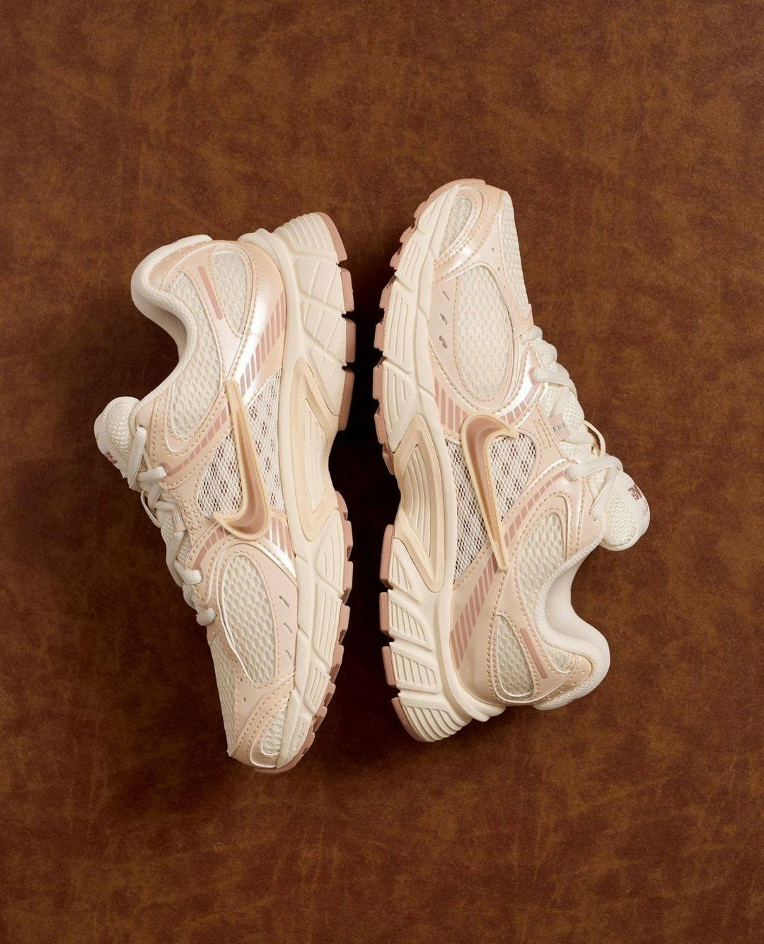 женские кроссовки nike,кроссовки nike v 5 rnr,женские кроссовки,nike кроссовки,кроссовки беговые женские