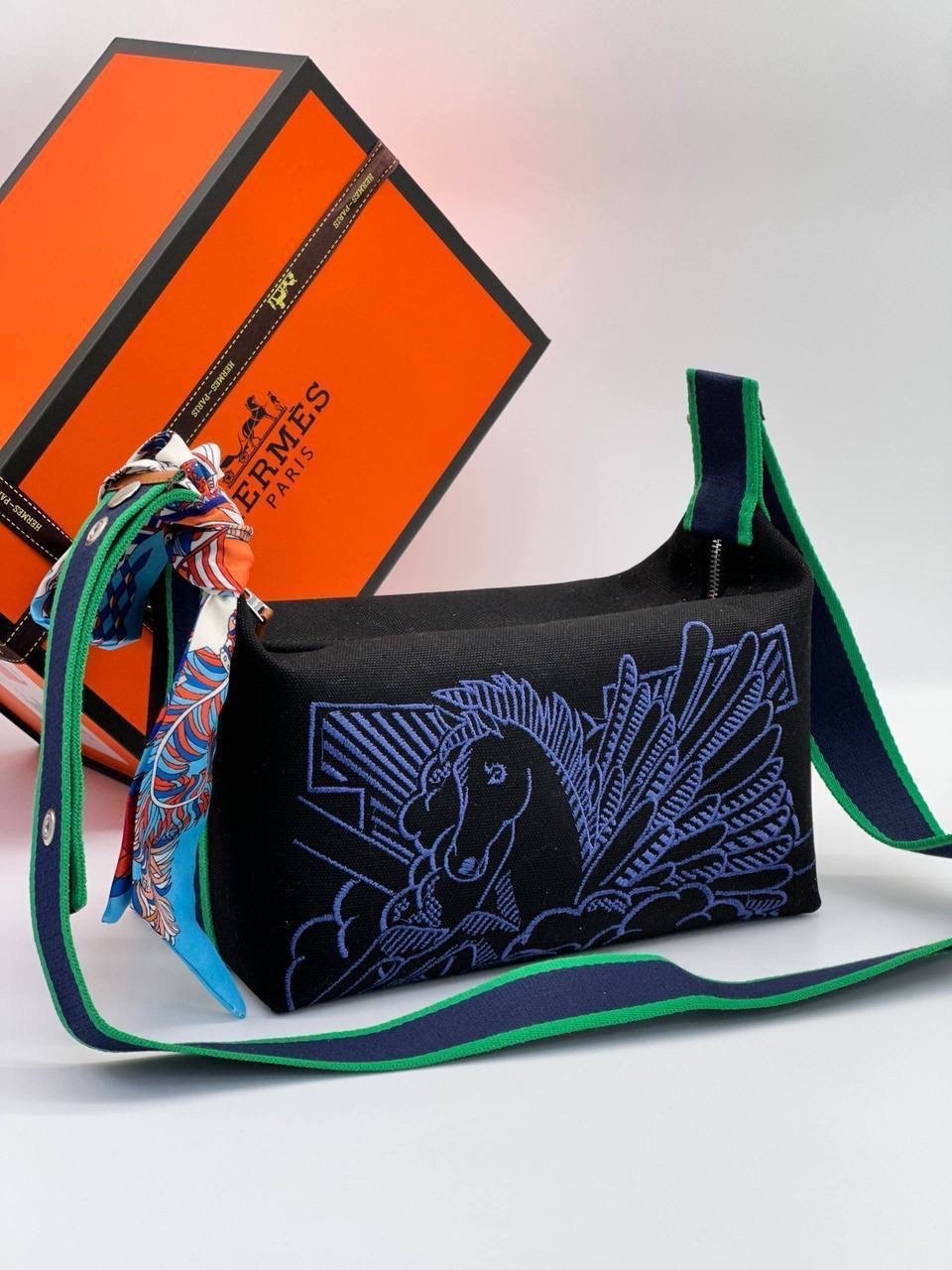 hermes сумка,hermes сумка женская,косметичка hermes,сумка косметичка hermes,стильная женская сумка