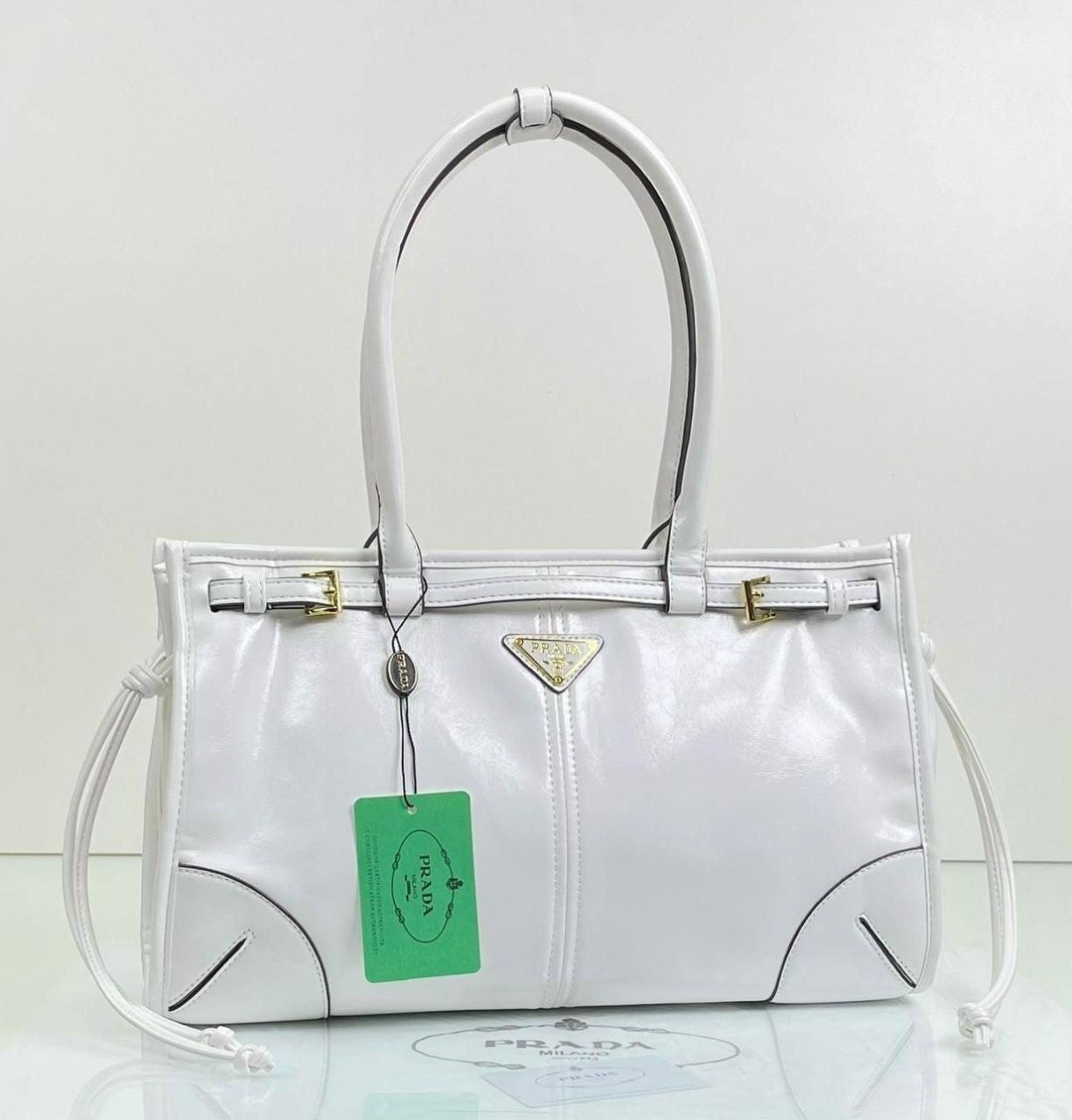 сумка prada натуральная кожа 32-16,сумка prada,сумка,женская сумка prada,модная сумка