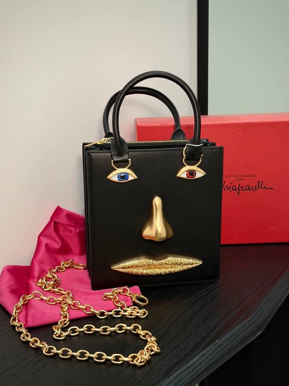 мода от кутюр,сумка женская shiaparelli & salvador dali,мода стиль,сумка с лицом,сумка с глазами