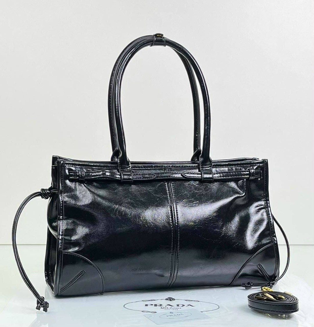 сумка prada натуральная кожа 32-16,сумка prada,сумка,женская сумка prada,модная сумка