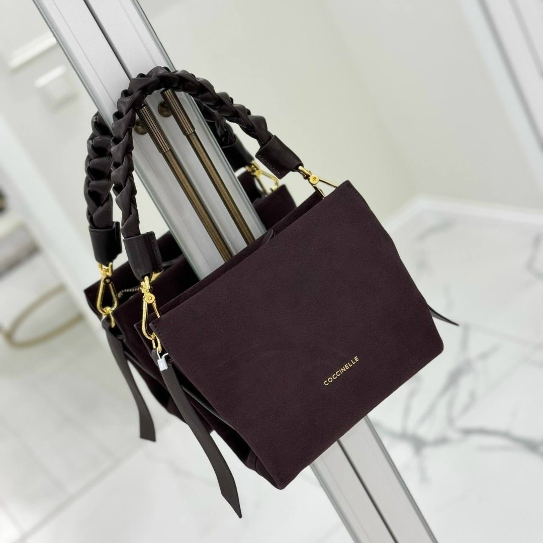 сумка coccinelle,сумка coccinelle натуральная замша,сумка женская brand-on из натуральной кожи и замши,женская сумка в стиле coccinelle замша натуральная+ кожа натуральная,сумка замшевая coccinelle