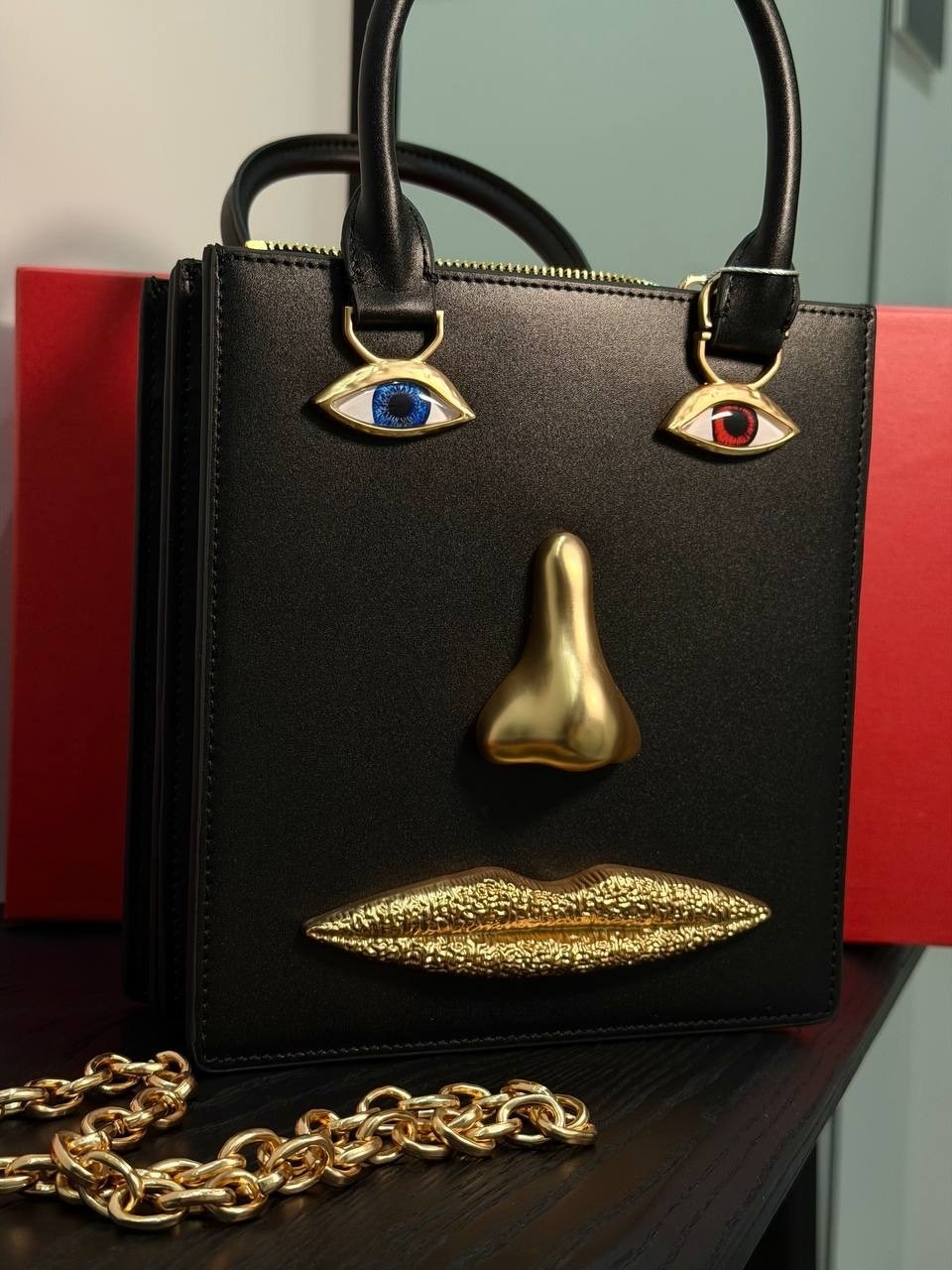мода от кутюр,сумка женская shiaparelli & salvador dali,мода стиль,сумка с лицом,сумка с глазами