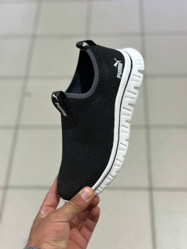 Кроссовки