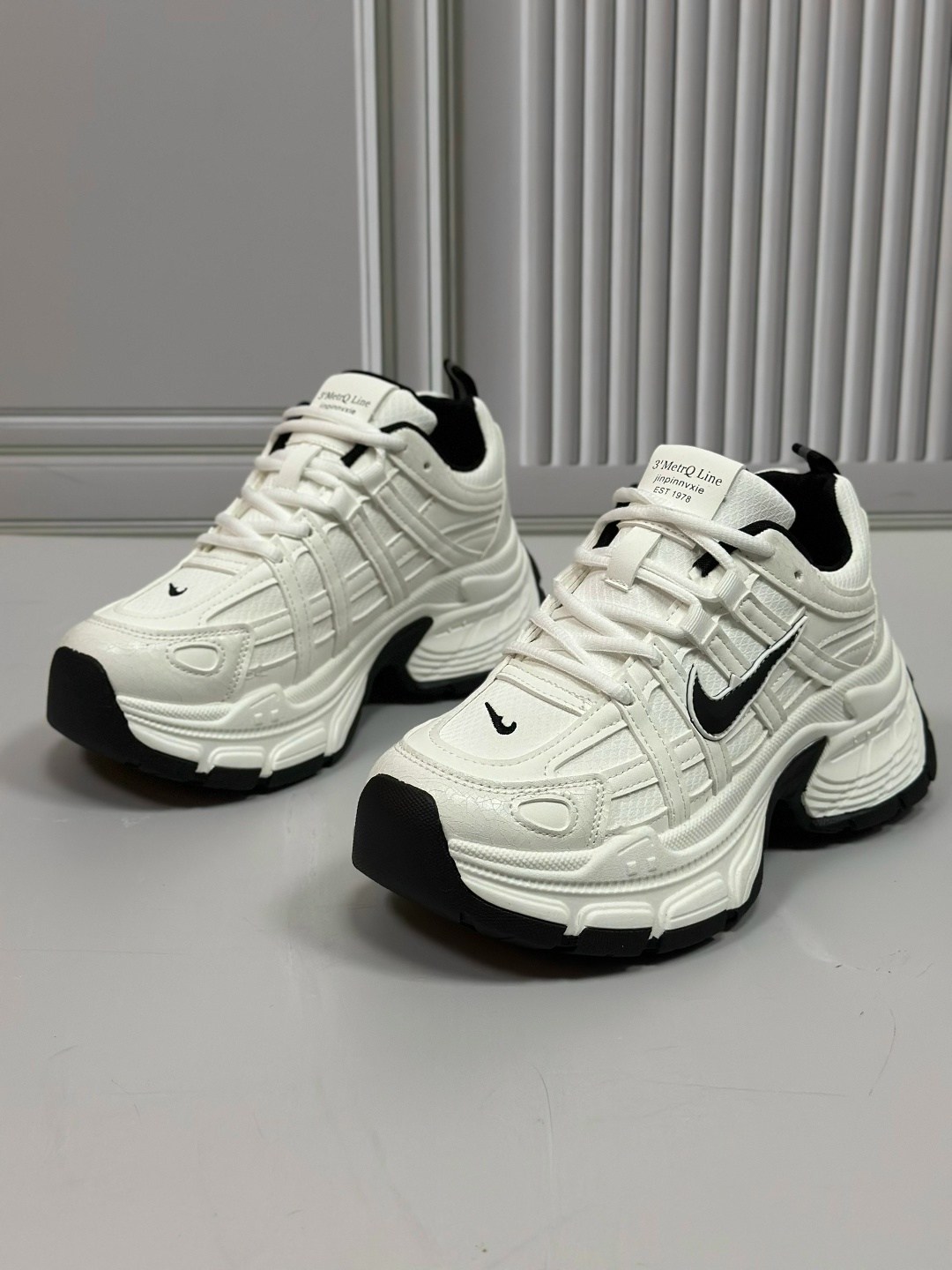 кроссовки, женская,кроссовки женскиe,кроссовки nike женские,кроссы женские