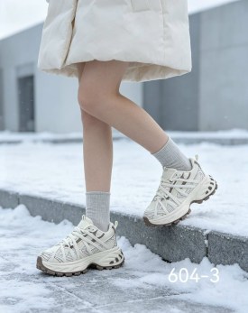 Кроссовки