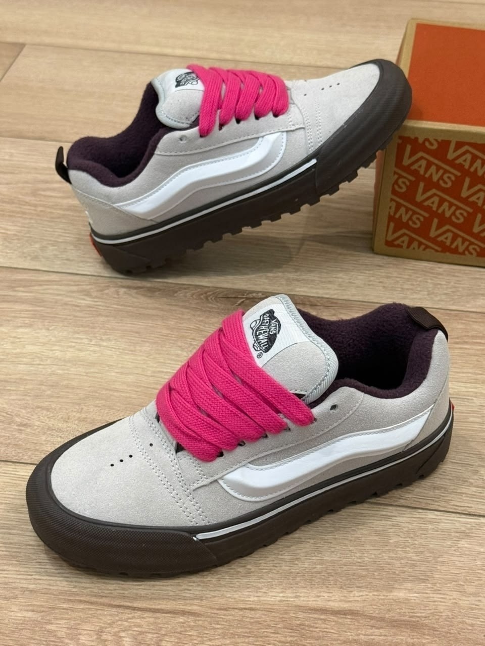кроссовки vans,кеды vans,,женские кеды vans,кеды vans knu skool