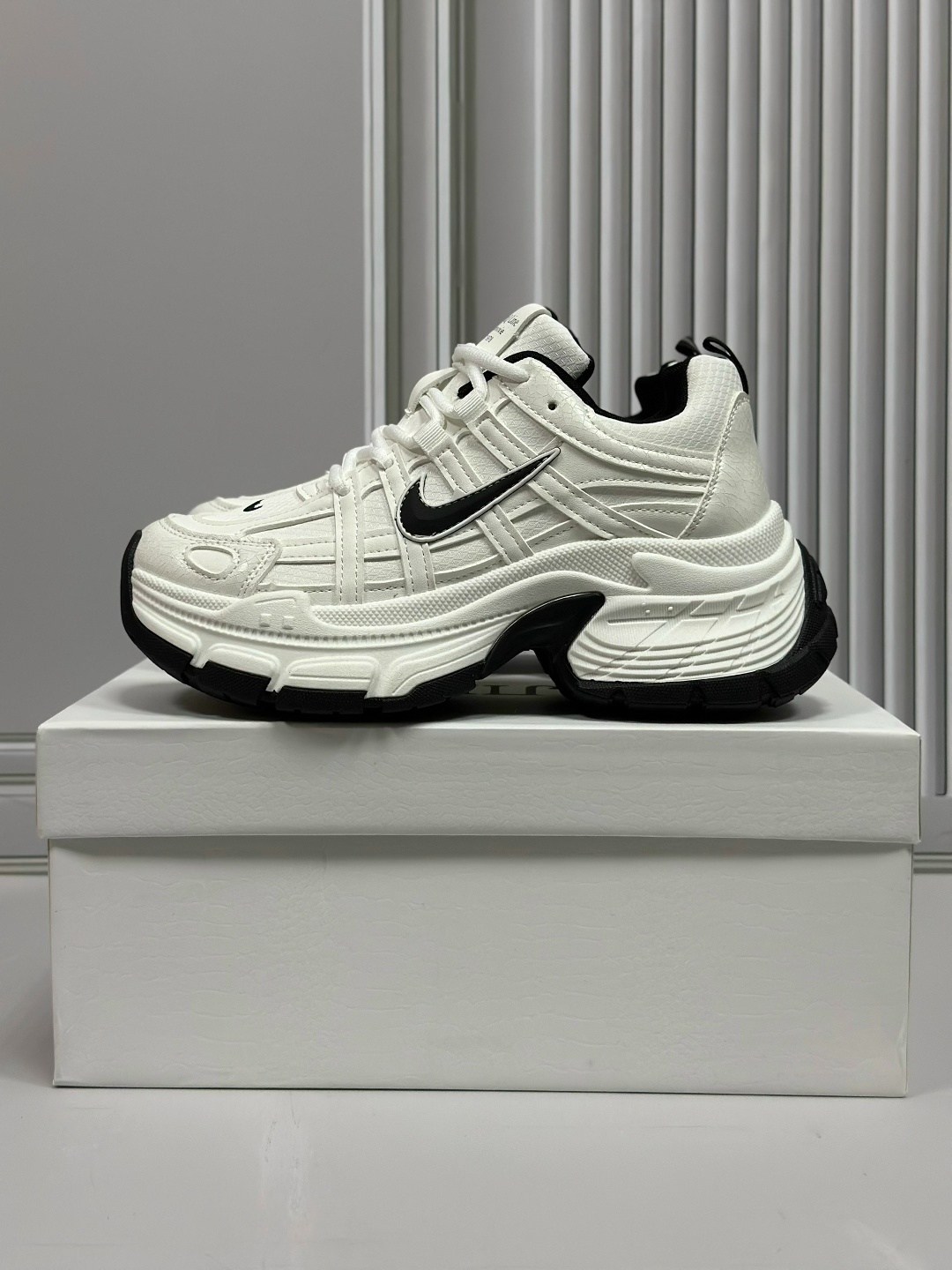 кроссовки, женская,кроссовки женскиe,кроссовки nike женские,кроссы женские