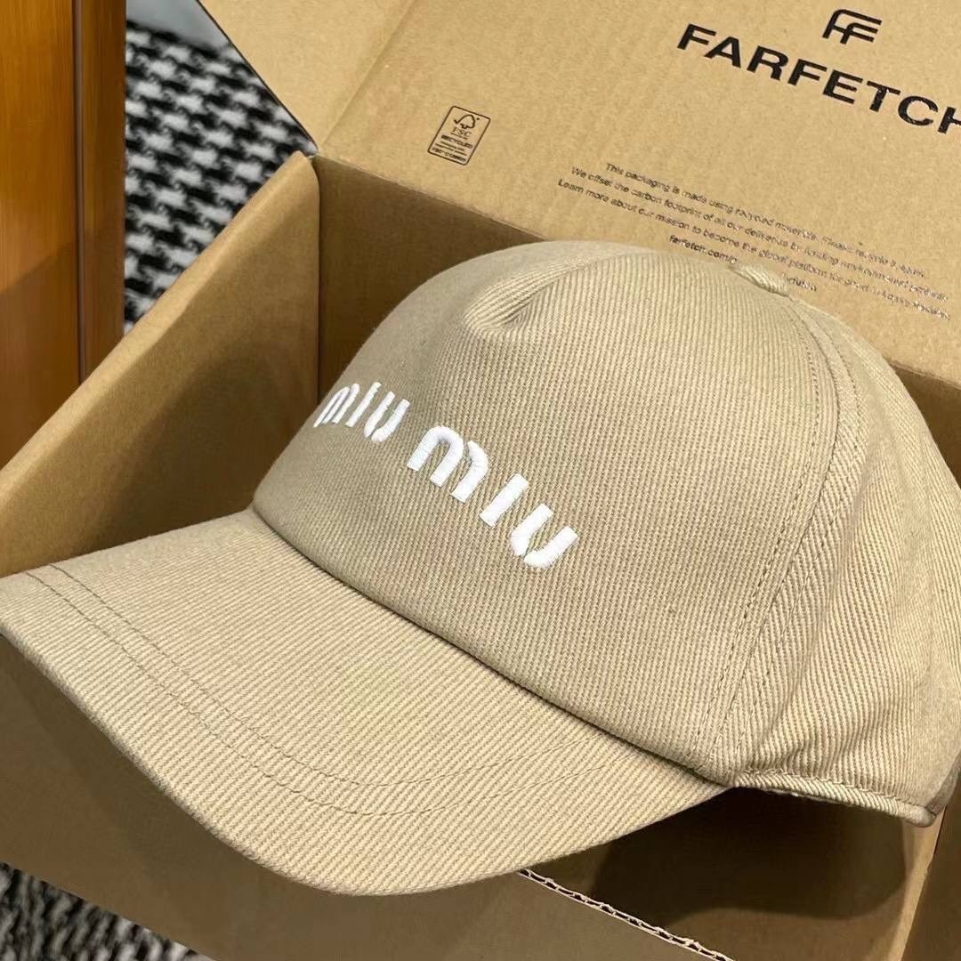 бейсболка miu miu,бейсболка miu,кепка miu miu,стильная бейсболка,бейсболка кепка