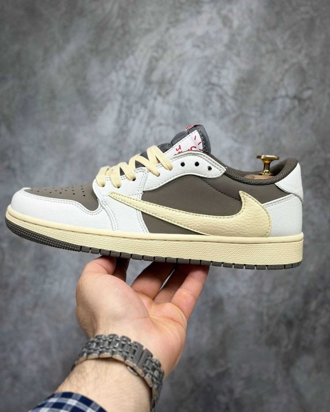 кроссовки nike air jordan 1 low x travis scott,nike air jordan 1 low travis scott reverse mocha,кроссовки nike air jordan 1 low travis scott,nike air jordan 1 low travis scott,nike air jordan 1 low x