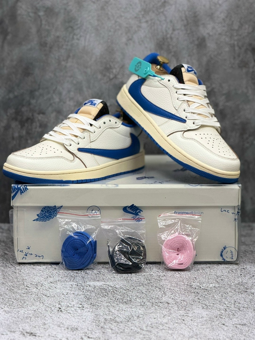 air jordan 1 low travis scott,nike air jordan 1 low travis scott,кроссовки,кроссовки nike travis scott x air jordan 1 low,jordan 1 low travis scott