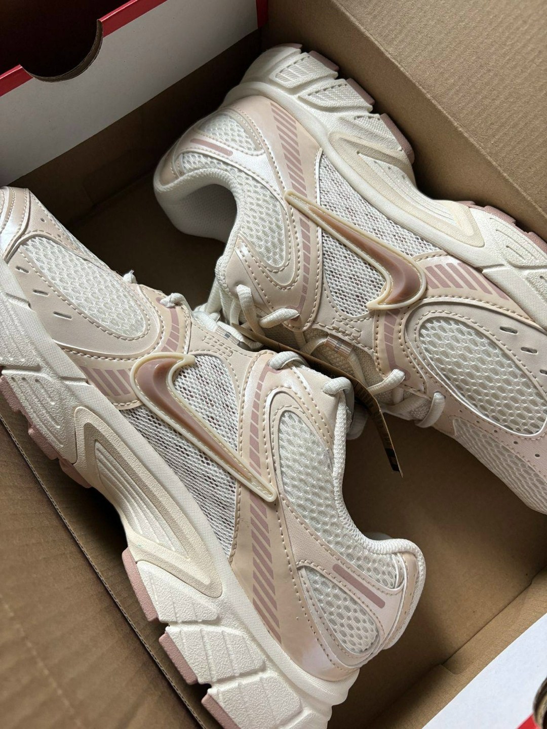 женские кроссовки nike,кроссовки nike v 5 rnr,женские кроссовки,nike кроссовки,кроссовки беговые женские
