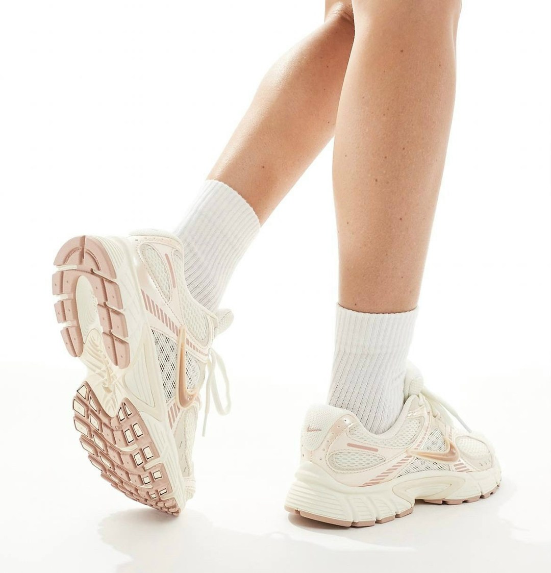 женские кроссовки nike,кроссовки nike v 5 rnr,женские кроссовки,nike кроссовки,кроссовки беговые женские