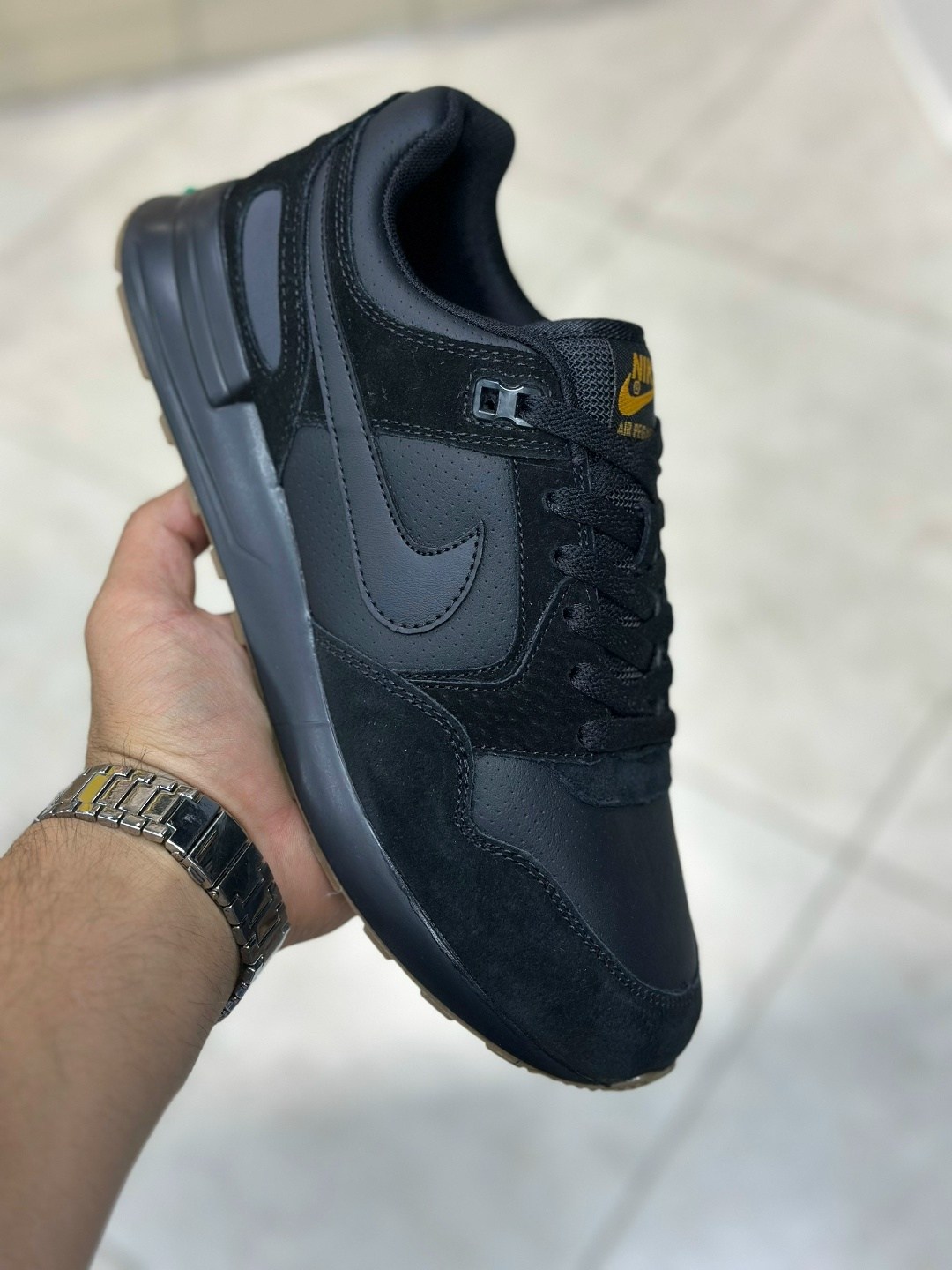 кроссовки мужские,кроссовки мужские nike,кроссовки,замшевые кроссовки,кроссовки nike venture runner suede