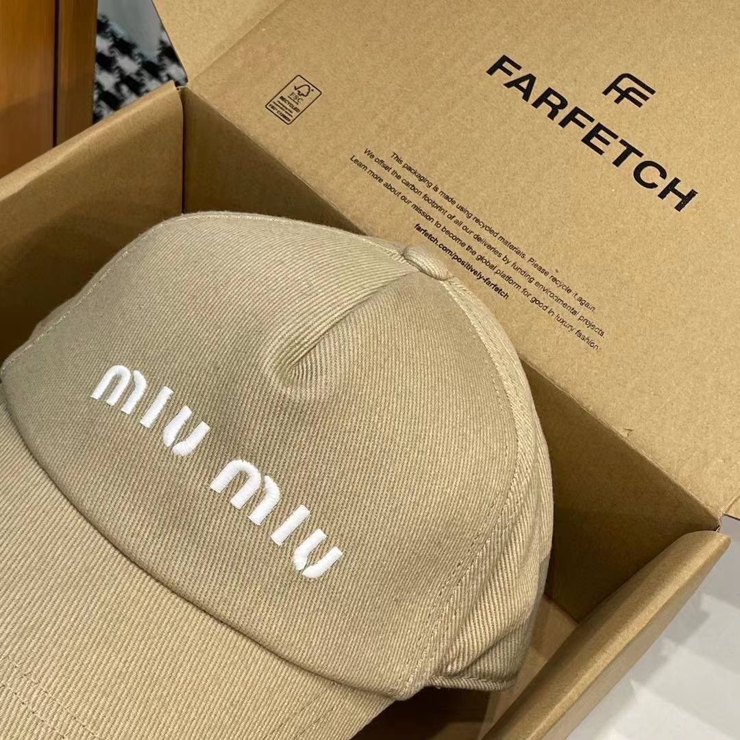 бейсболка miu miu,бейсболка miu,кепка miu miu,стильная бейсболка,бейсболка кепка