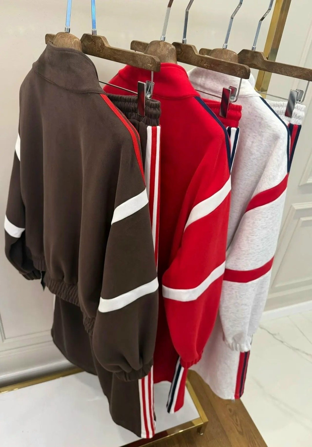 костюм адидас красный,спортивный костюм adidas originals,спортивные костюмы адидас,адидас костюм женский,спортивный костюм adidas