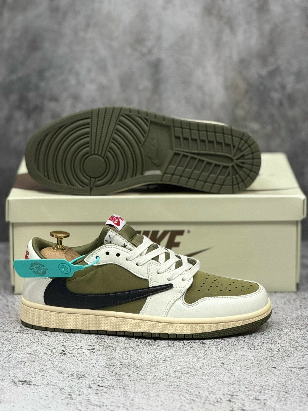 кроссовки nike travis scott x air jordan 1 low,nike air jordan 1 low travis scott,кроссовки nike air jordan 1 low travis scott olive,кроссовки nike travis scott air jordan 1 low,кроссовки nike air jor