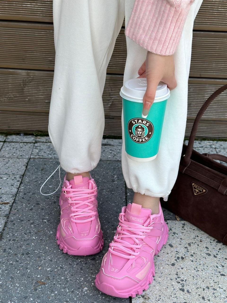 баленсиага кроссовки розовые,женские кроссовки balenciaga,розовые кроссовки,кроссовки баленсиага женские розовые,женские кроссовки balenciaga track trainer pink