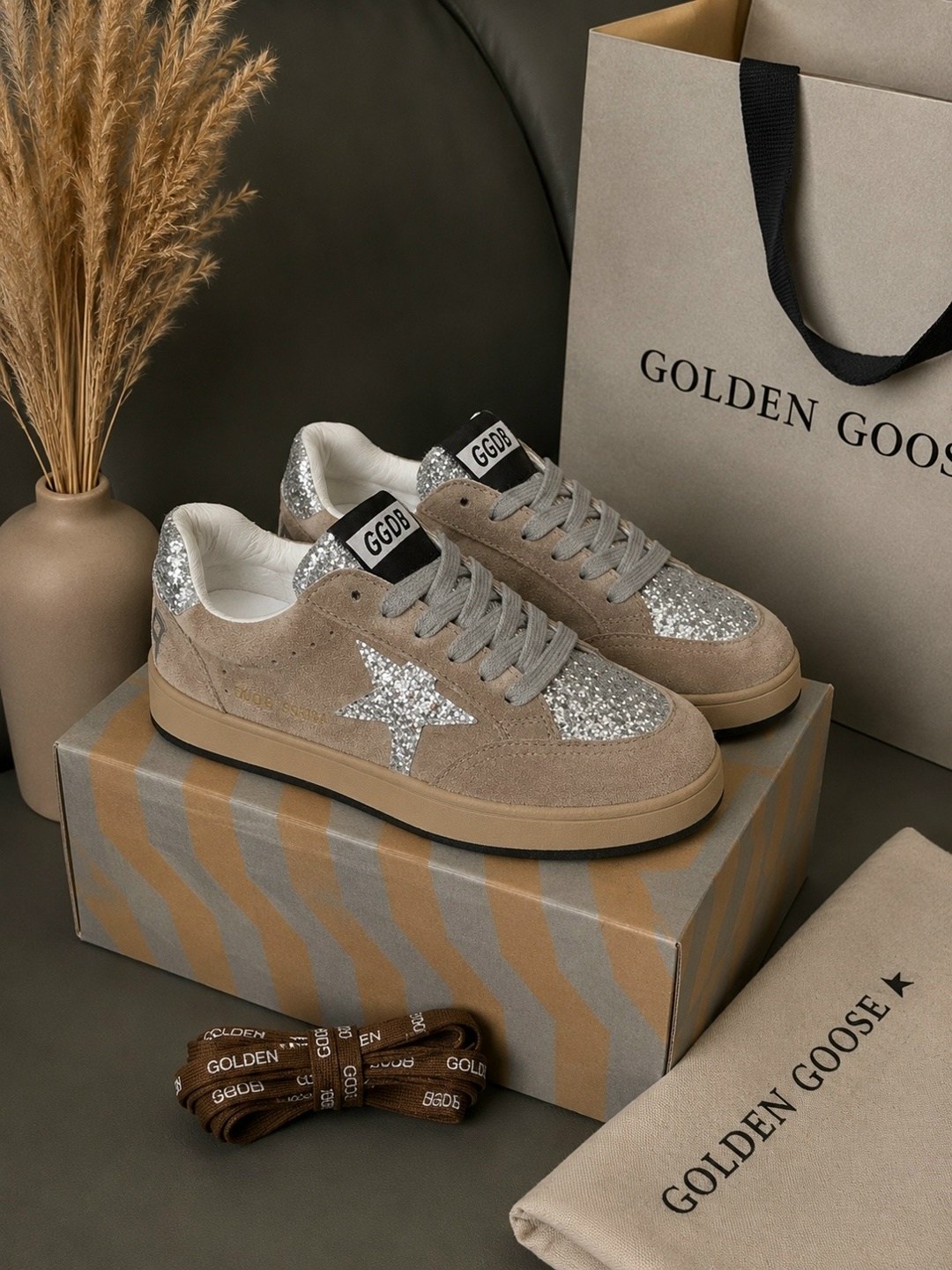 ,кеды женские golden goose,golden goose кроссовки,кеды golden goose,кроссовки golden goose wmns superstar ice silver кремовые