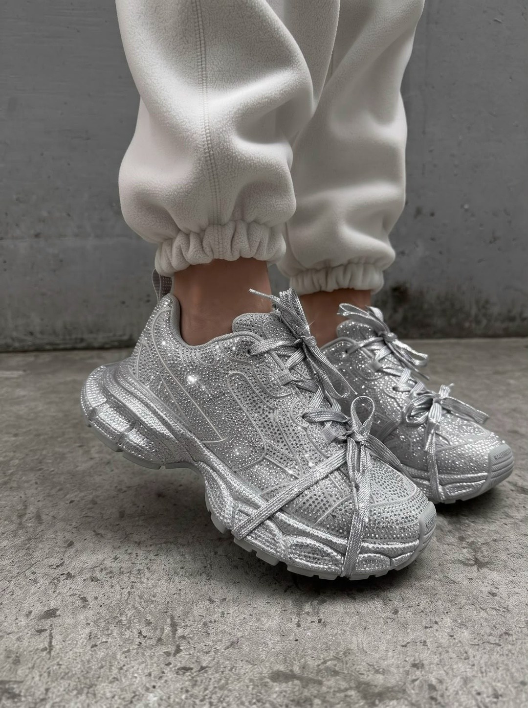 кроссовки balenciaga,кроссовки женские balenciaga,кроссовки balenciaga runner sneaker red,мужские красные текстильные кроссовки track balenciaga,кроссовки женский, мужской balenciaga бег