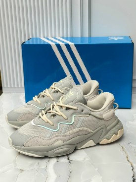 Кроссовки